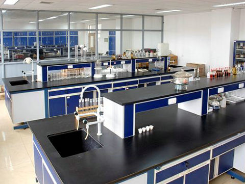 Epoxy resin countertops in university lab furniture